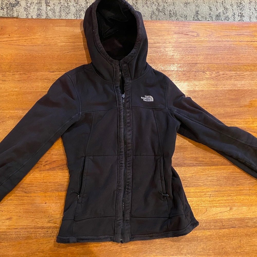 Black north face XS fleece fitted jacket women’s